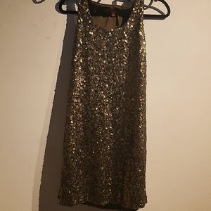 Dress  green  /gold